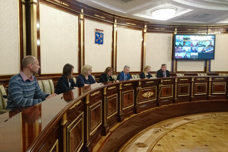 9 октября 2018 года состоялось совещание с руководителями органов местного самоуправления Ленинградской области, осуществляющими управление в сфере образования