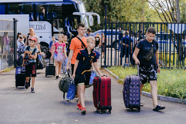Ленобласть встретила более 150 ребят из Енакиево