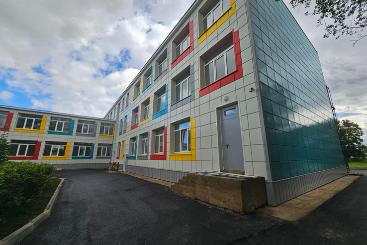Три обновлённые школы в Ленобласти откроются к 1 сентября