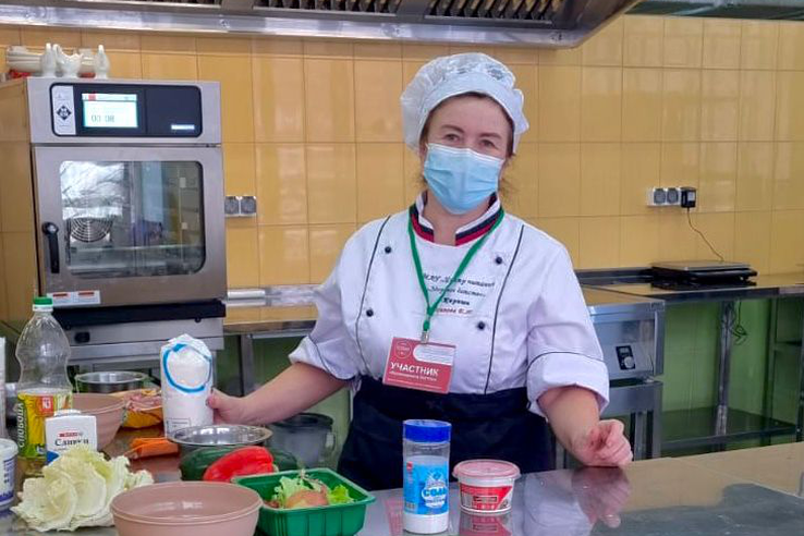 Шеф-повар из Ленобласти стала лауреатом конкурса на лучшую школьную столовую