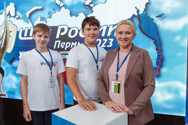 Ленинградские школьники отправились на фестиваль «Щит России»