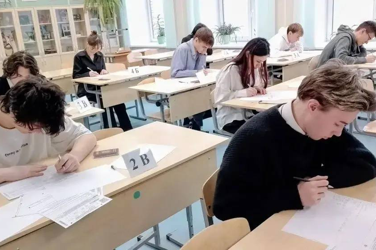 В Ленобласти проведен репетиционный экзамен по математике