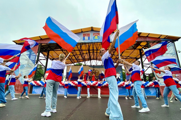 Ленобласть отмечает День Государственного флага РФ