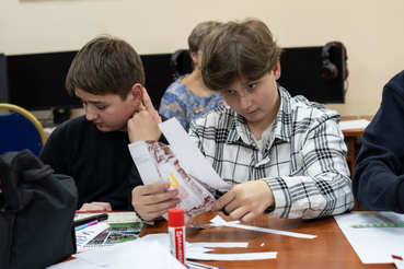 Почти 1,5 тысячи ленинградских школьников попробовали себя в разных профессиях