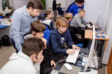 Школьники Ленинградской области готовятся к чемпионату по компетенции «интернет вещей»