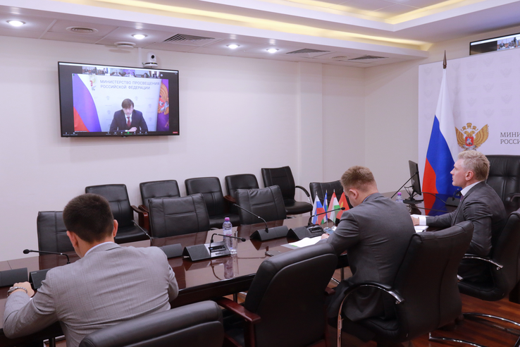 Сергей Кравцов провёл первую встречу четырёх министров образования стран СНГ
