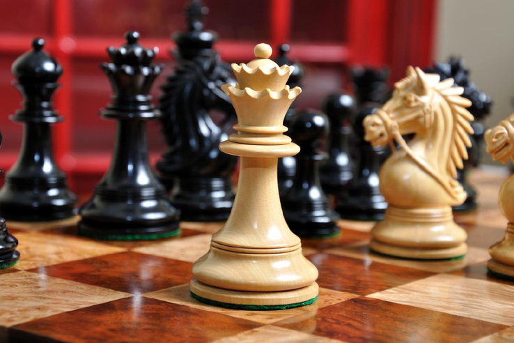 НОВОСТИ ИЗ РАЙОНОВ: в Тихвине состоялся чемпионат по шахматам