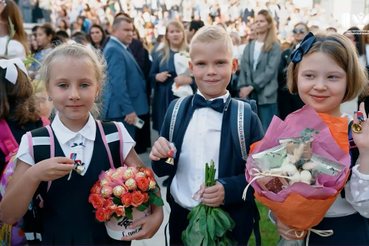 Сергей Кравцов поздравил школьников и студентов, учителей, преподавателей и мастеров производственного обучения с Днем знаний