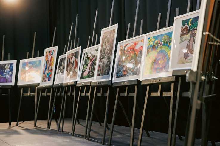 Юных жителей региона приглашают принять участие в конкурсе детского рисунка «Моя Россия»