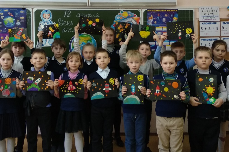 Во всех школах Ленинградской области прошли мероприятия, посвященные Дню космонавтики.
