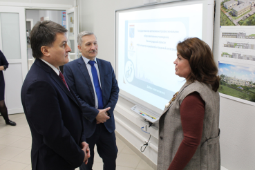 Президент Российской академии образования Ю.П. Зинченко посетил Ленинградскую область с целью знакомства с системой образования региона