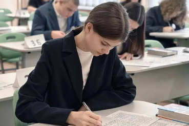 Девятиклассники Ленобласти готовятся к ОГЭ