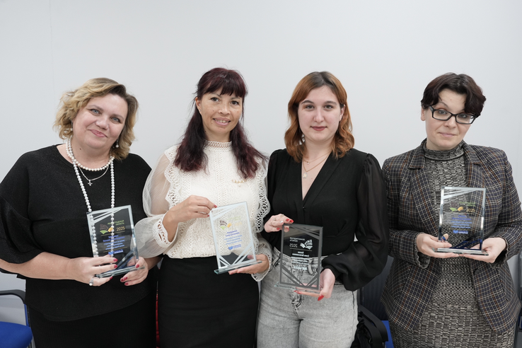 Ленобласть ждёт земских учителей