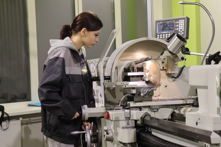 Пять учреждений СПО Ленобласти обновят МТБ